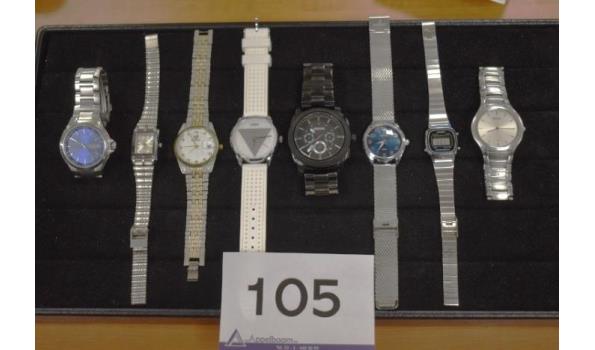 8 div horloges, wo GUESS, FOSSIL